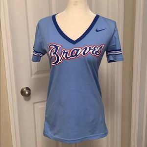 Nike Braves top